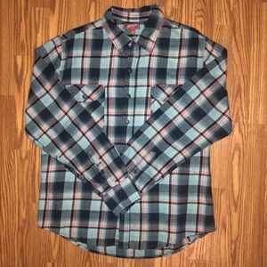 blue/pink lightweight flannel shirt